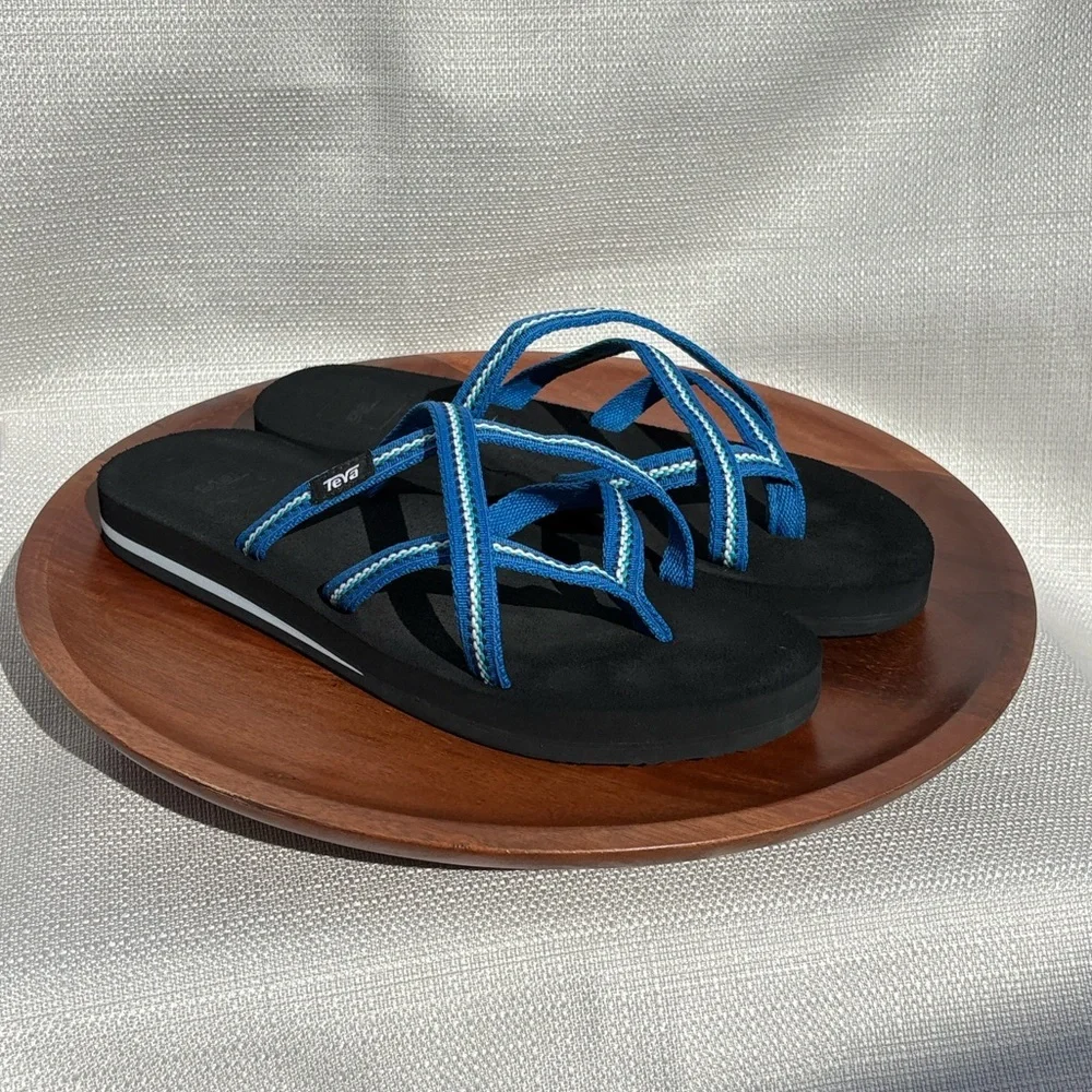 Teva Women's Olowahu Black/Blue Sandals Sz 8